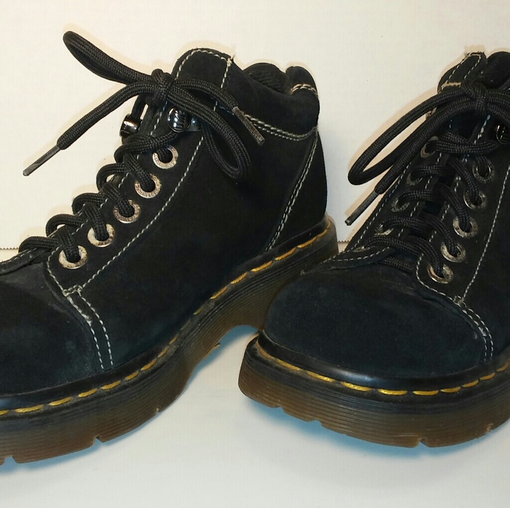 Dr. Martens Short Boots